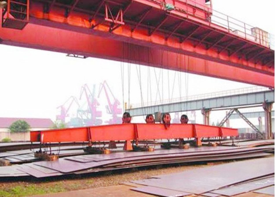 石家莊電磁吊、上旋轉(zhuǎn)伸縮掛梁電磁橋式起重機