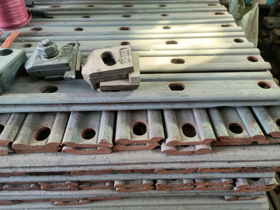 起重機軌道壓板、軌道夾板、軌道魚尾板批發