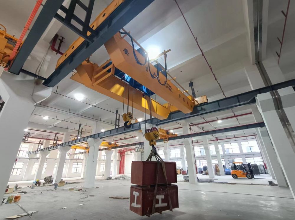 LH型葫蘆雙、電動葫蘆雙梁橋式起重機、行車