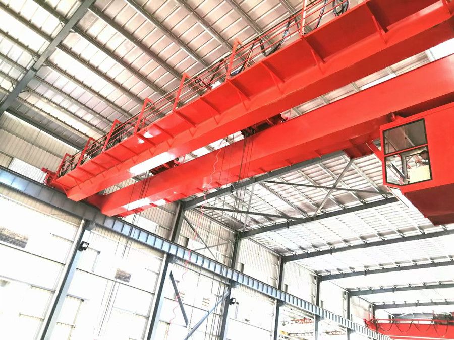 大連起重機(jī)、天車、吊機(jī)廠家銷售、QD型雙梁吊鉤橋式起重機(jī)