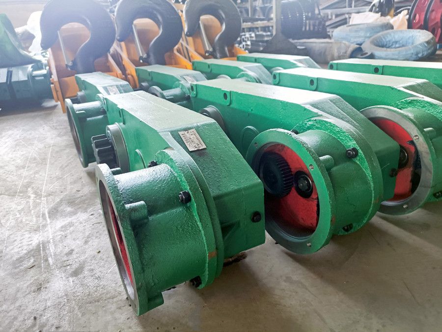 LDHC型龍門吊大車行走驅動變速箱、長春起重配件批發零售