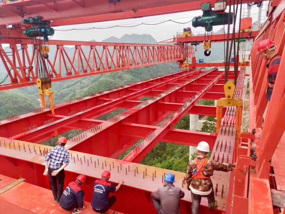 架橋機制造廠家、架橋機移裝搬遷、架橋機安裝維修、架橋機出租租賃