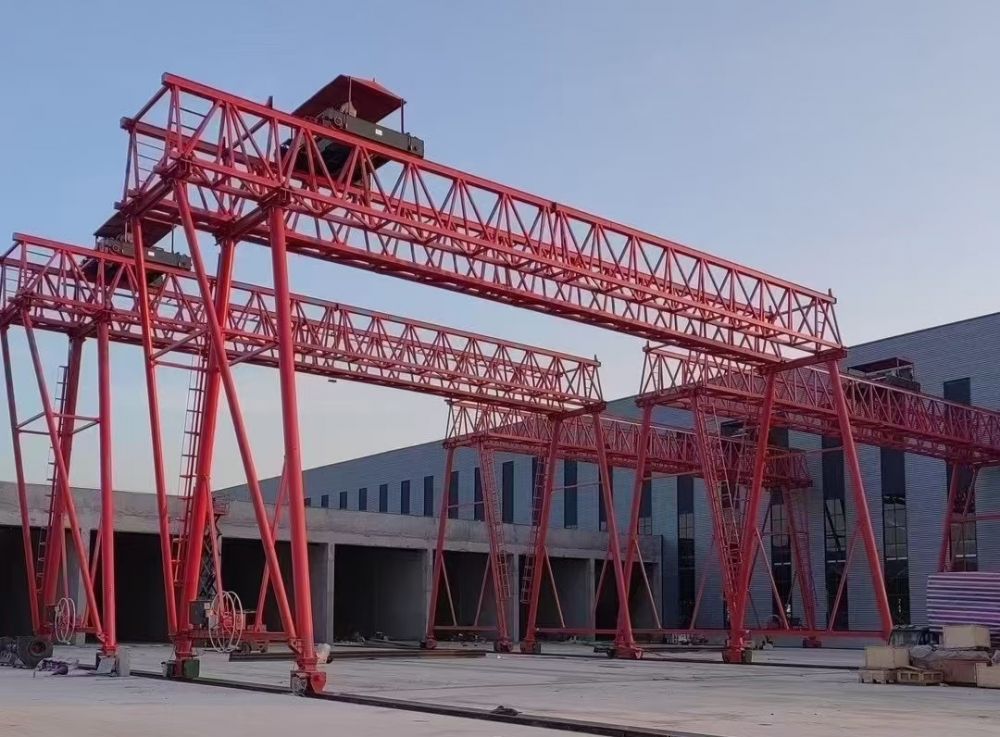 河南龍門吊、提梁機、路橋門機租賃工程服務