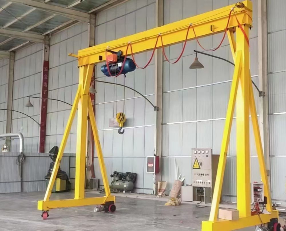 無軌電動小龍門、自行走龍門吊、門式起重機